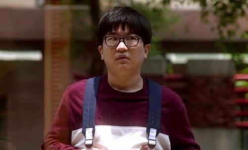 娱乐吃瓜背景女星  第2张